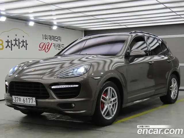 Porsche Cayenne, 2012, 192 762 км