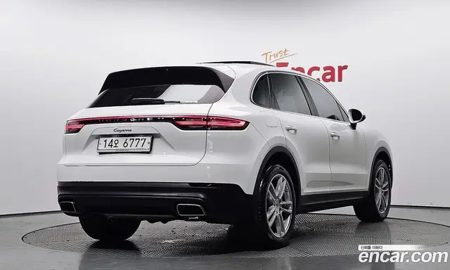 Porsche Cayenne 2019 3.0 автомат (гидро), миниатюра 2