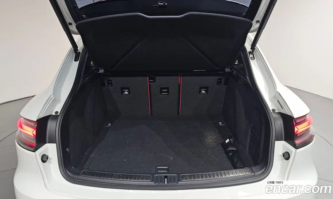 Porsche Macan 2021 2.0 автомат (гидро), фото 25