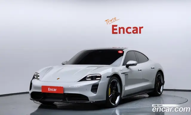 Porsche Taycan, 2021, 5 529 км