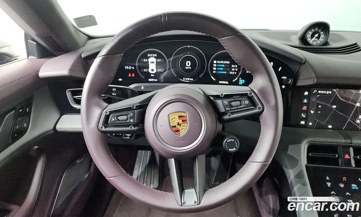 Porsche Taycan 2021 0.1 автомат (гидро), фото 15
