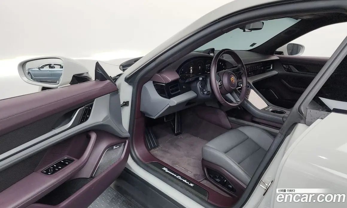 Porsche Taycan 2021 0.1 автомат (гидро), фото 10