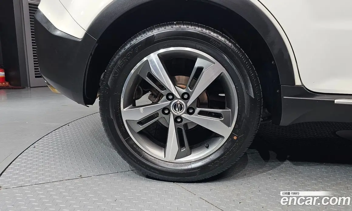 SsangYong Korando 2017 2.2 автомат (гидро), фото 5