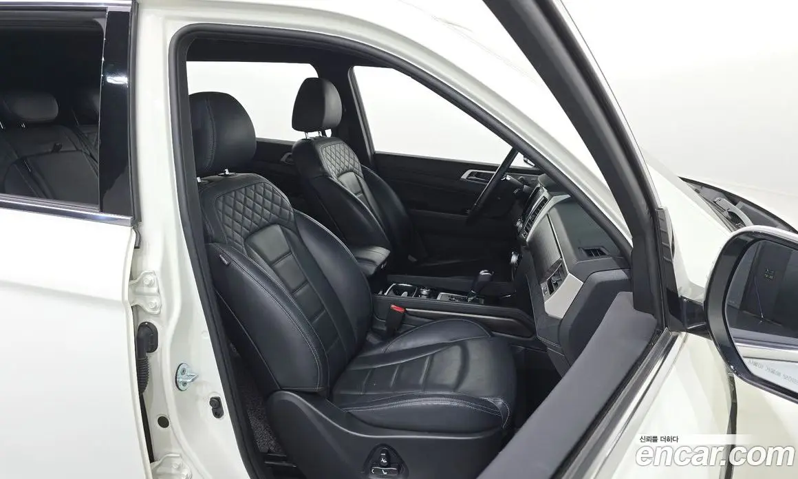 SsangYong Rexton 2017 2.2 автомат (гидро), фото 16