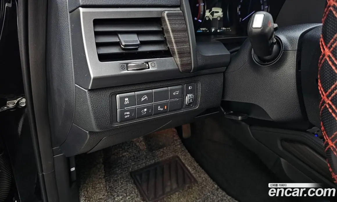 SsangYong Rexton 2019 2.2 автомат (гидро), фото 17