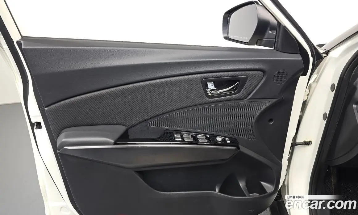 SsangYong TIBOLI 2018 1.6 автомат (гидро), фото 14