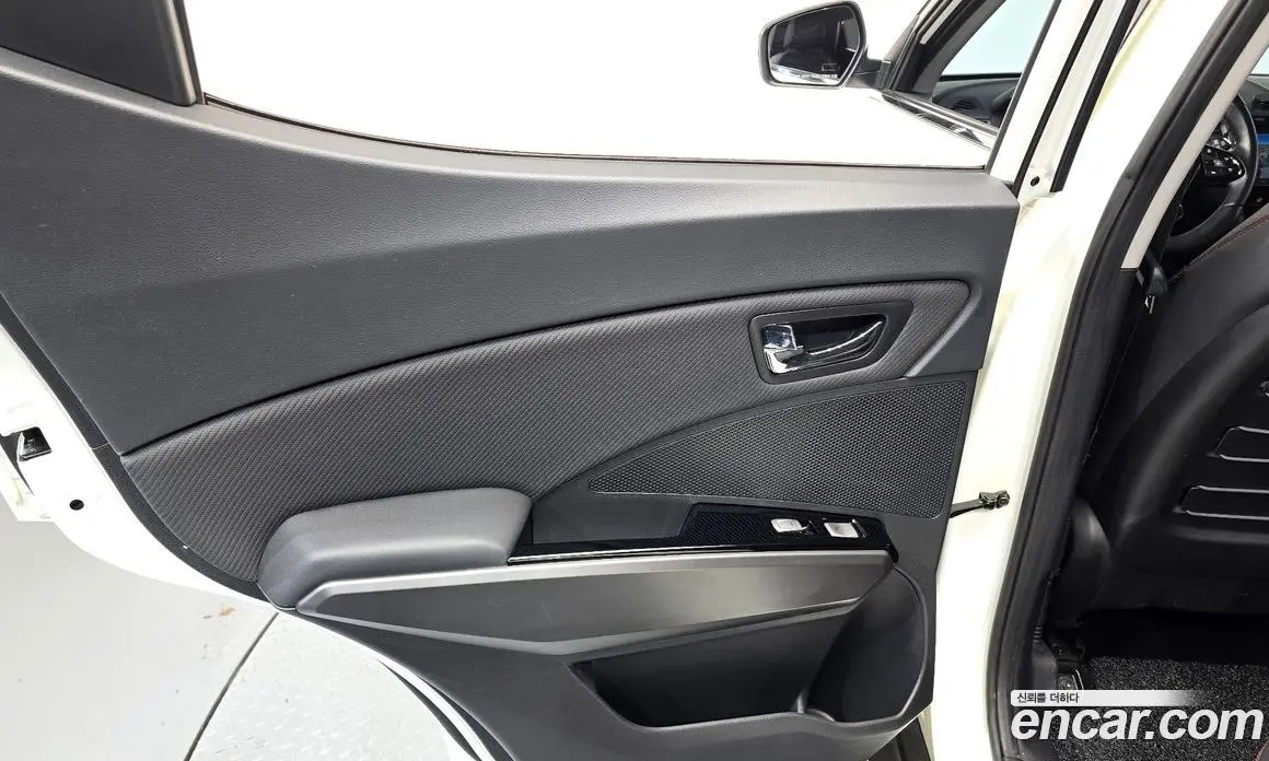 SsangYong TIBOLI 2018 1.6 автомат (гидро), фото 15