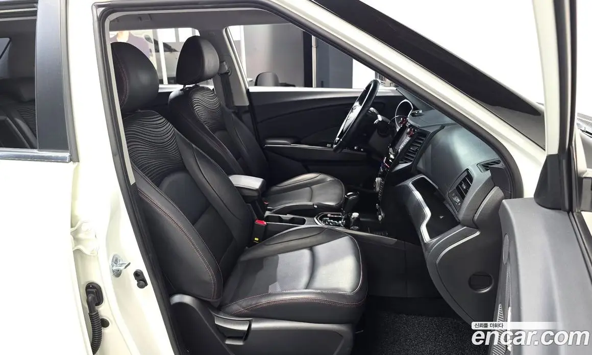 SsangYong TIBOLI 2018 1.6 автомат (гидро), фото 16