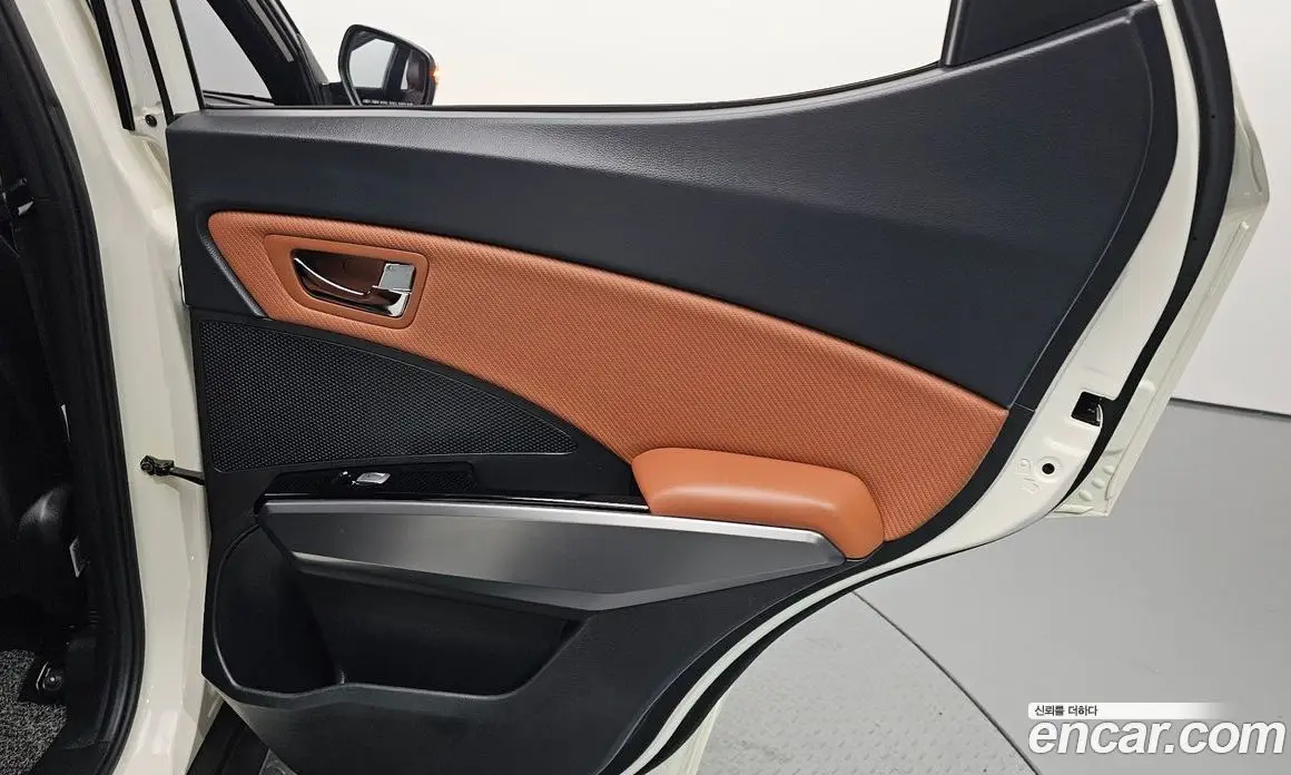 SsangYong TIBOLI 2019 1.6 автомат (гидро), фото 27