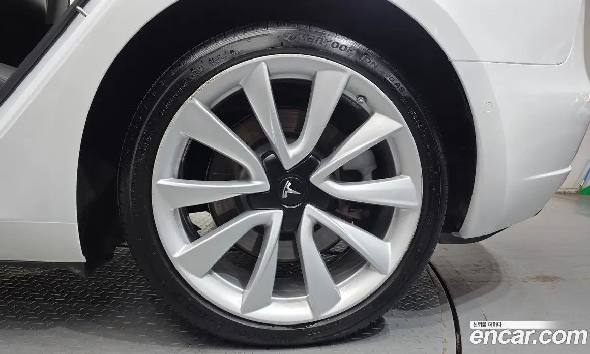 Tesla Model 3 2020 0.2 автомат (гидро), фото 6 Tesla Model 3 2020 0.2 автомат (гидро), фото 6