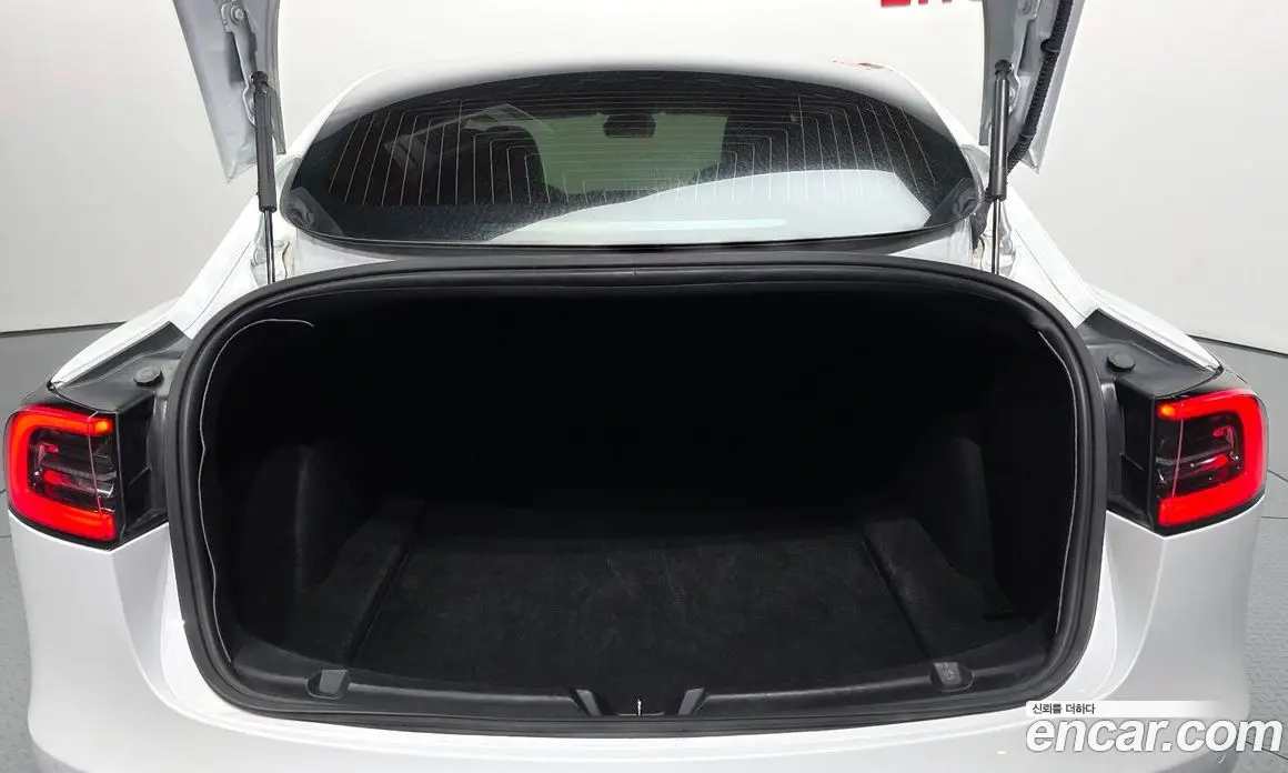 Tesla Model 3 2020 0.2 автомат (гидро), фото 20 Tesla Model 3 2020 0.2 автомат (гидро), фото 20