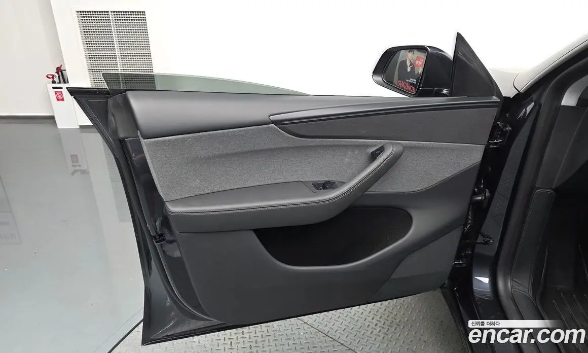 Tesla Model Y 2025 0.2 автомат (гидро), фото 13 Tesla Model Y 2025 0.2 автомат (гидро), фото 13