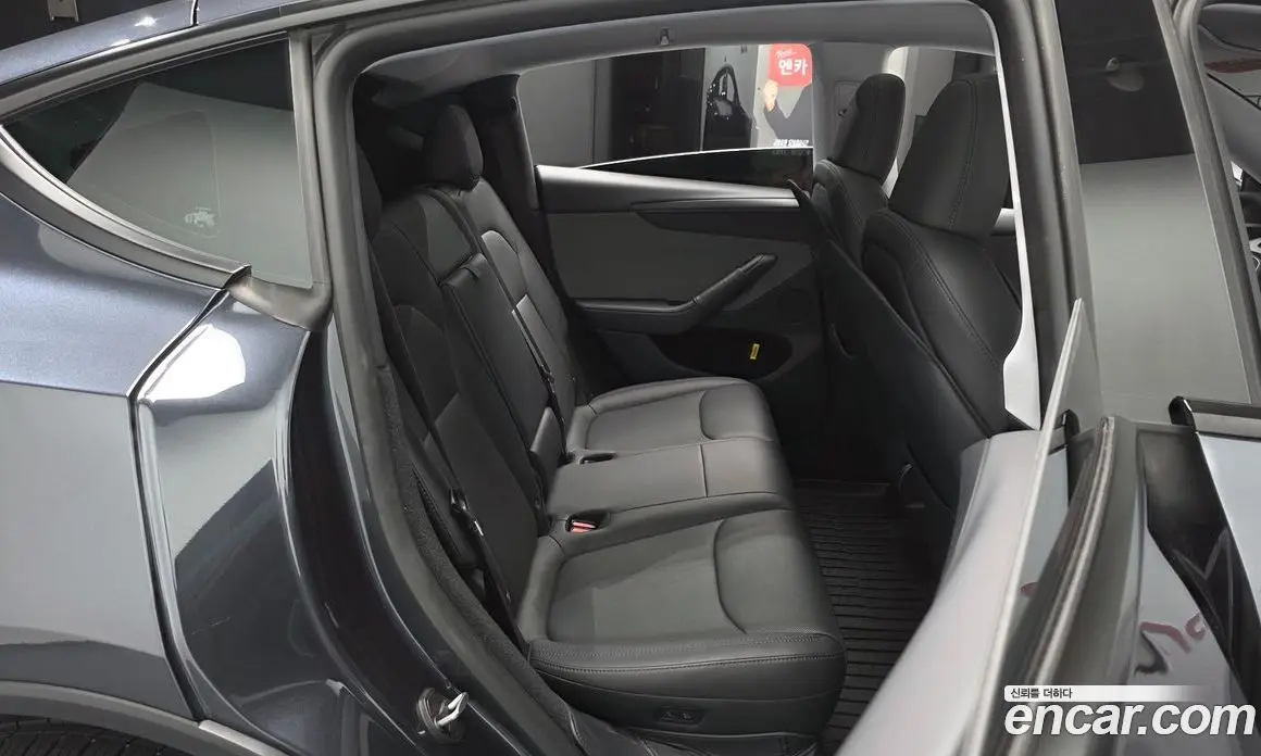 Tesla Model Y 2025 0.2 автомат (гидро), фото 17 Tesla Model Y 2025 0.2 автомат (гидро), фото 17
