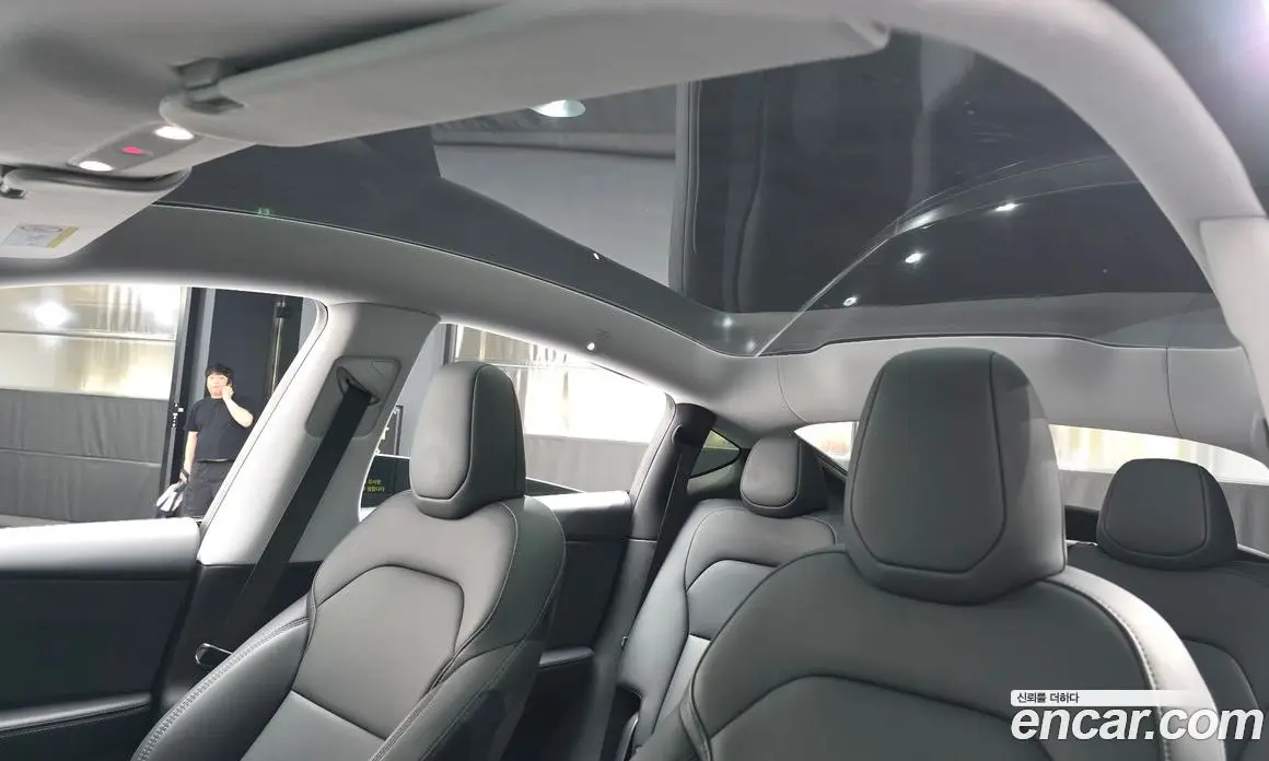 Tesla Model Y 2025 0.2 автомат (гидро), фото 24