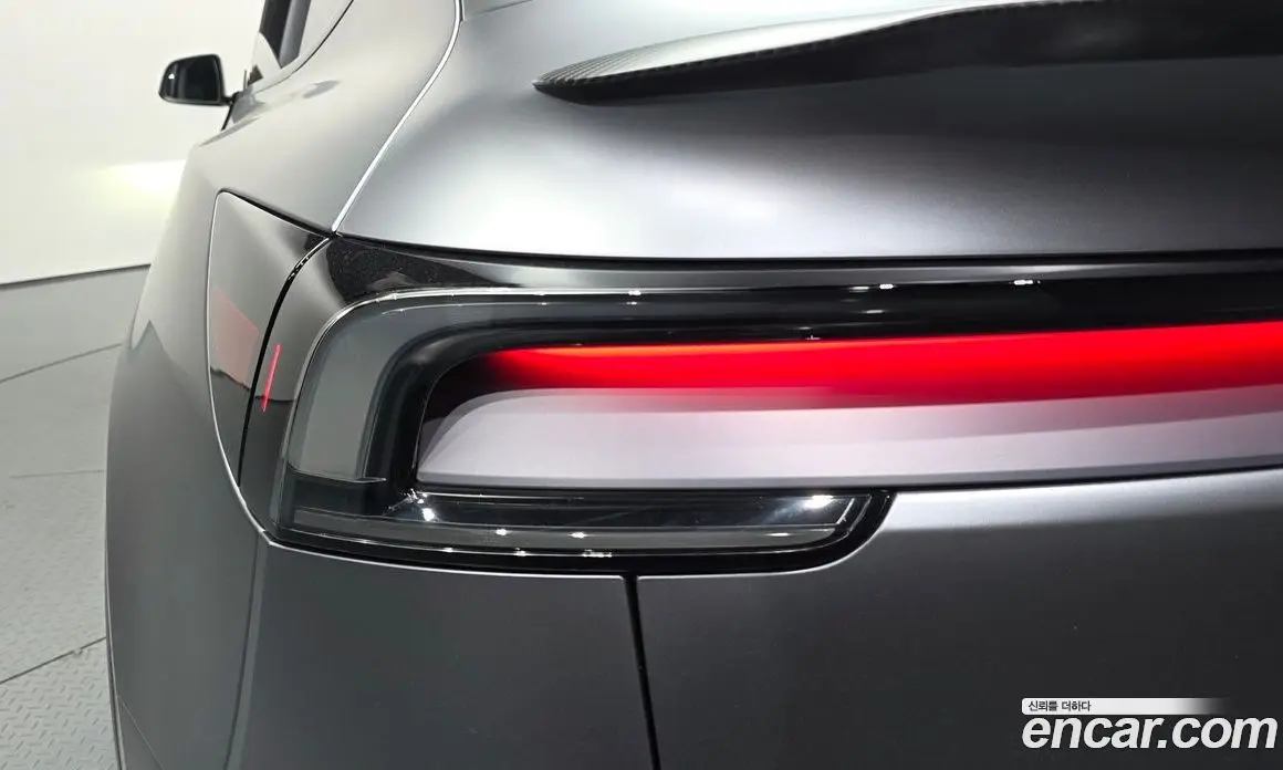 Tesla Model Y 2025 0.2 автомат (гидро), фото 9