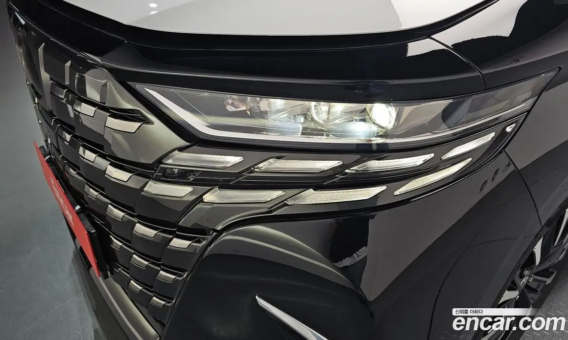 Toyota Alphard 2023 2.5 автомат (гидро), фото 8 Toyota Alphard 2023 2.5 автомат (гидро), фото 8