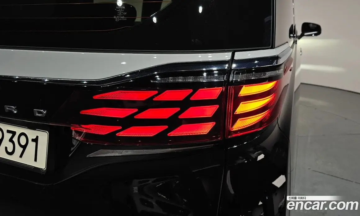 Toyota Alphard 2023 2.5 автомат (гидро), фото 9 Toyota Alphard 2023 2.5 автомат (гидро), фото 9