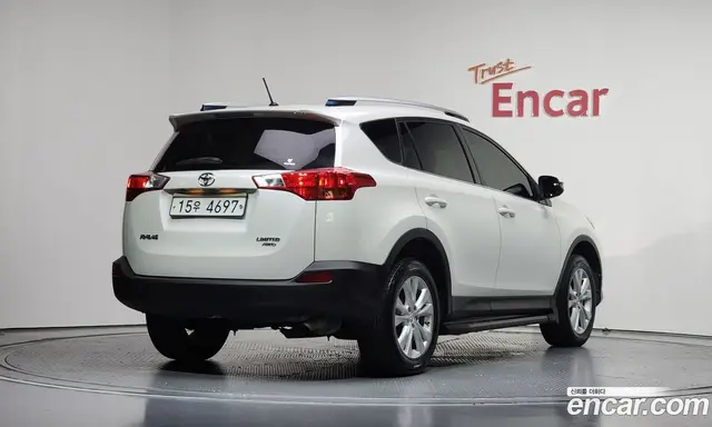 Toyota RAV4 2014 2.5 автомат (гидро), миниатюра 2 Toyota RAV4 2014 2.5 автомат (гидро), миниатюра 2