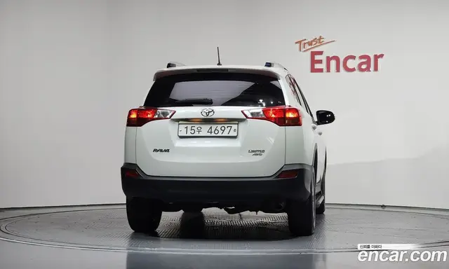 Toyota RAV4 2014 2.5 автомат (гидро), миниатюра 4 Toyota RAV4 2014 2.5 автомат (гидро), миниатюра 4