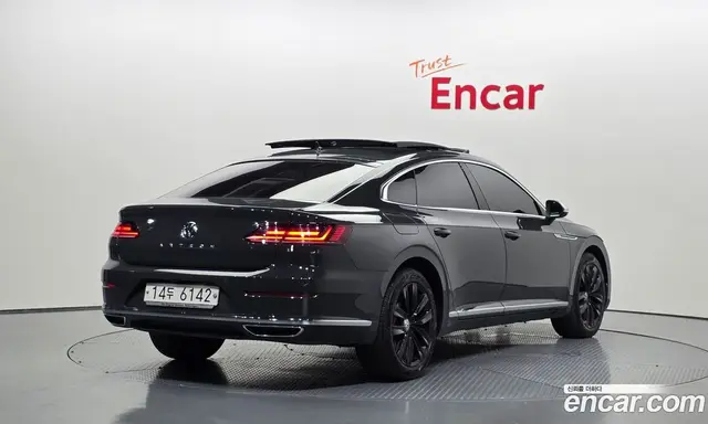 Volkswagen Arteon 2019 2.0 автомат (гидро), миниатюра 2