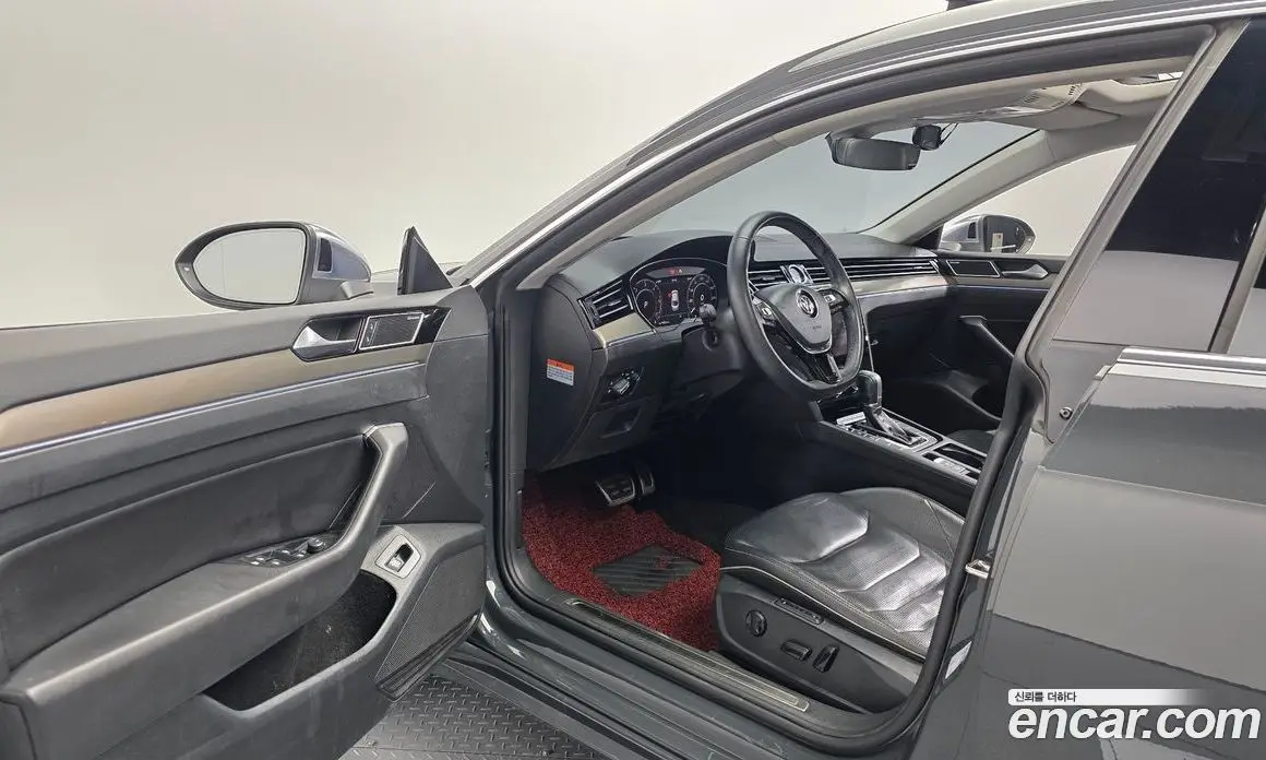 Volkswagen Arteon 2019 2.0 автомат (гидро), фото 13