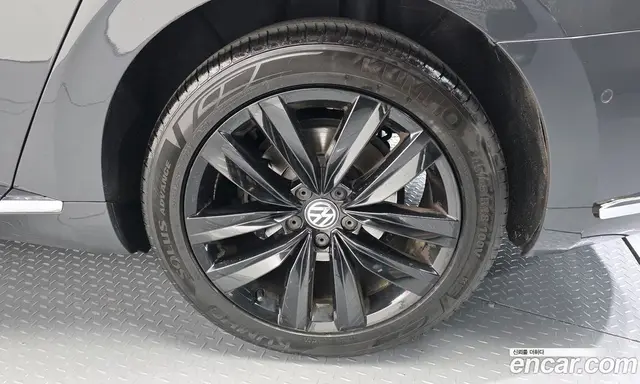 Volkswagen Arteon 2019 2.0 автомат (гидро), миниатюра 5