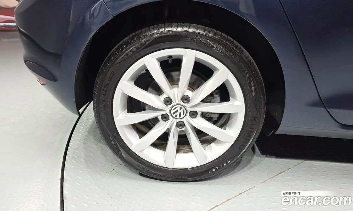 Volkswagen Golf 2014 2.0 автомат (гидро), фото 5