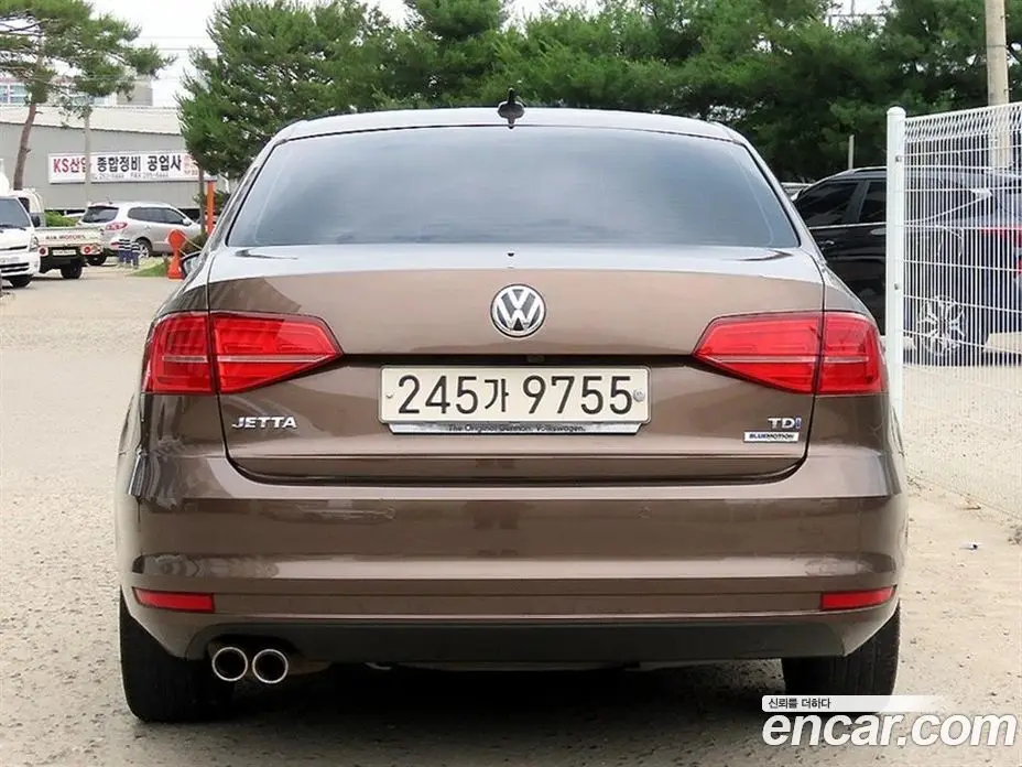 Volkswagen Jetta 2014 2.0 автомат (гидро), фото 4