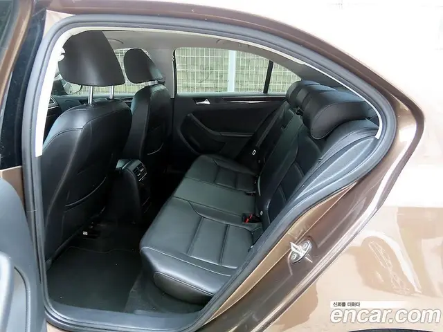 Volkswagen Jetta 2014 2.0 автомат (гидро), миниатюра 6