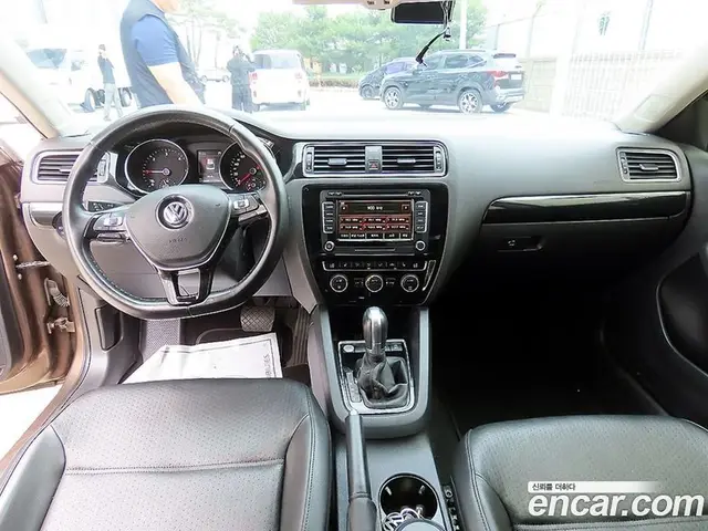 Volkswagen Jetta 2014 2.0 автомат (гидро), миниатюра 7