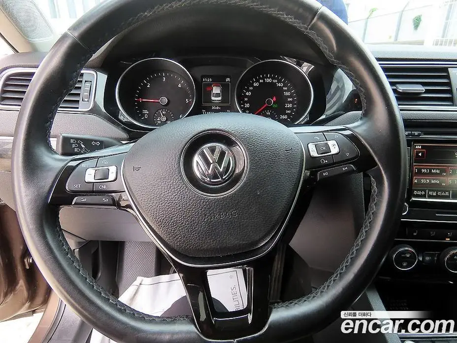 Volkswagen Jetta 2014 2.0 автомат (гидро), фото 8