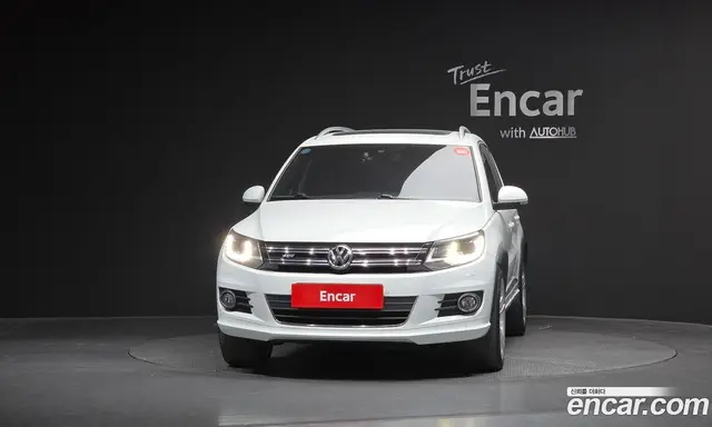 Volkswagen Tiguan 2015 2.0 автомат (гидро), миниатюра 3