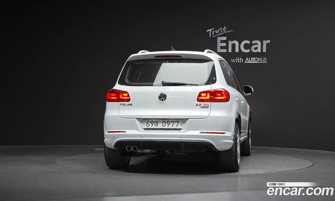 Volkswagen Tiguan 2015 2.0 автомат (гидро), фото 4