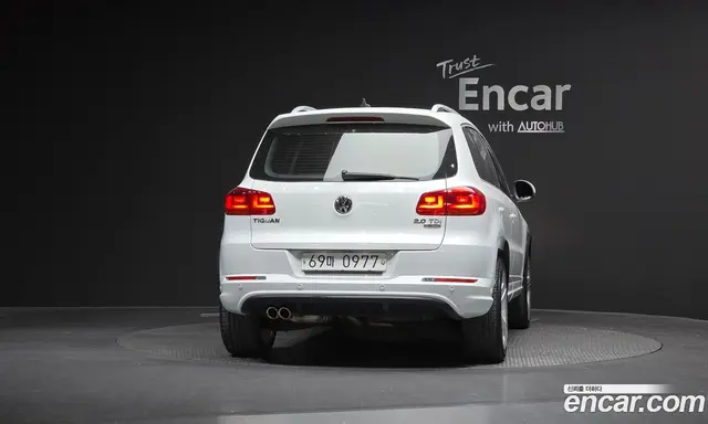 Volkswagen Tiguan 2015 2.0 автомат (гидро), миниатюра 4