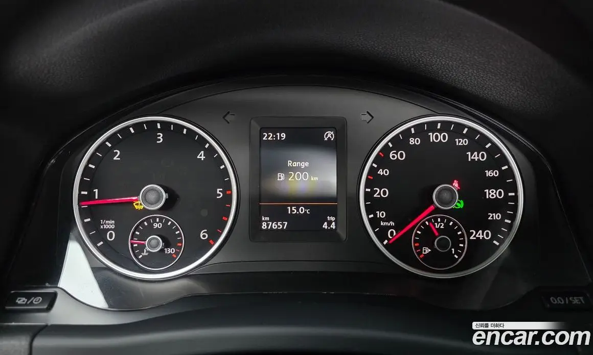 Volkswagen Tiguan 2015 2.0 автомат (гидро), фото 8