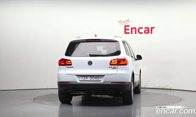 Volkswagen Tiguan 2016 2.0 автомат (гидро), миниатюра 4