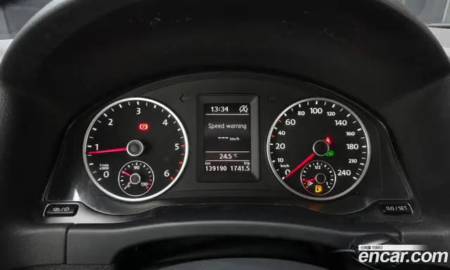 Volkswagen Tiguan 2016 2.0 автомат (гидро), миниатюра 8