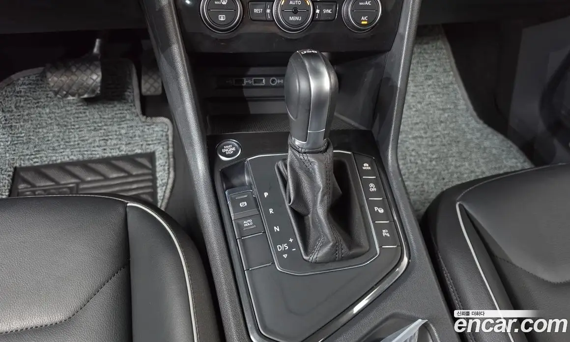Volkswagen Tiguan 2018 2.0 автомат (гидро), фото 12