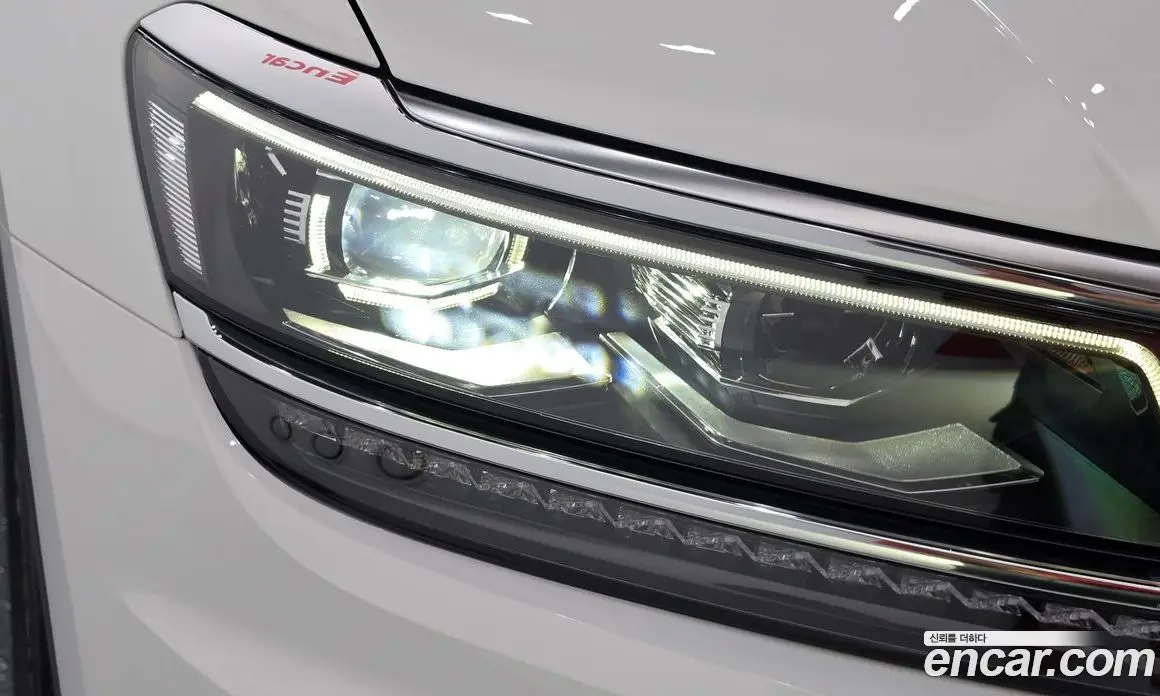 Volkswagen Tiguan 2018 2.0 автомат (гидро), фото 8
