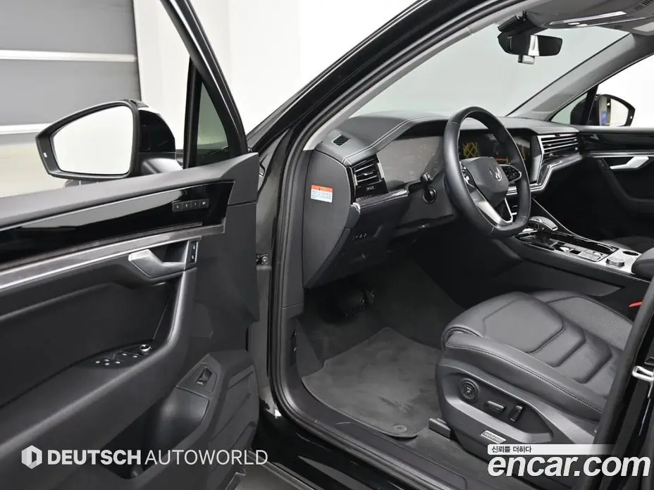 Volkswagen Touareg 2023 3.0 автомат (гидро), фото 11