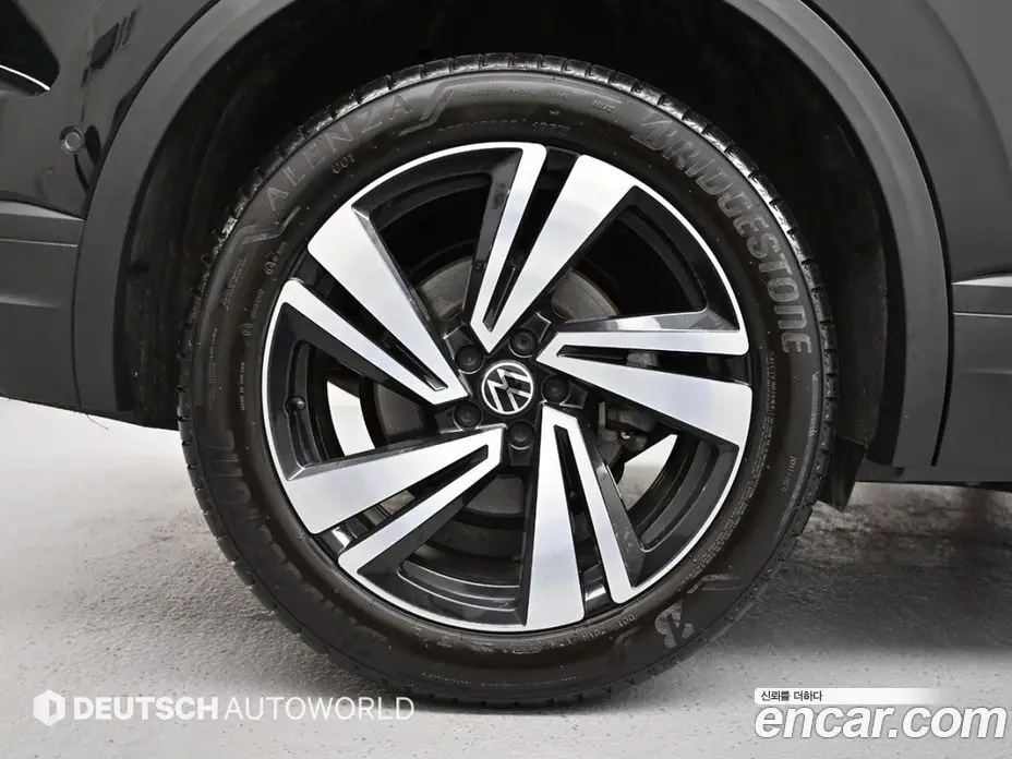 Volkswagen Touareg 2023 3.0 автомат (гидро), фото 5