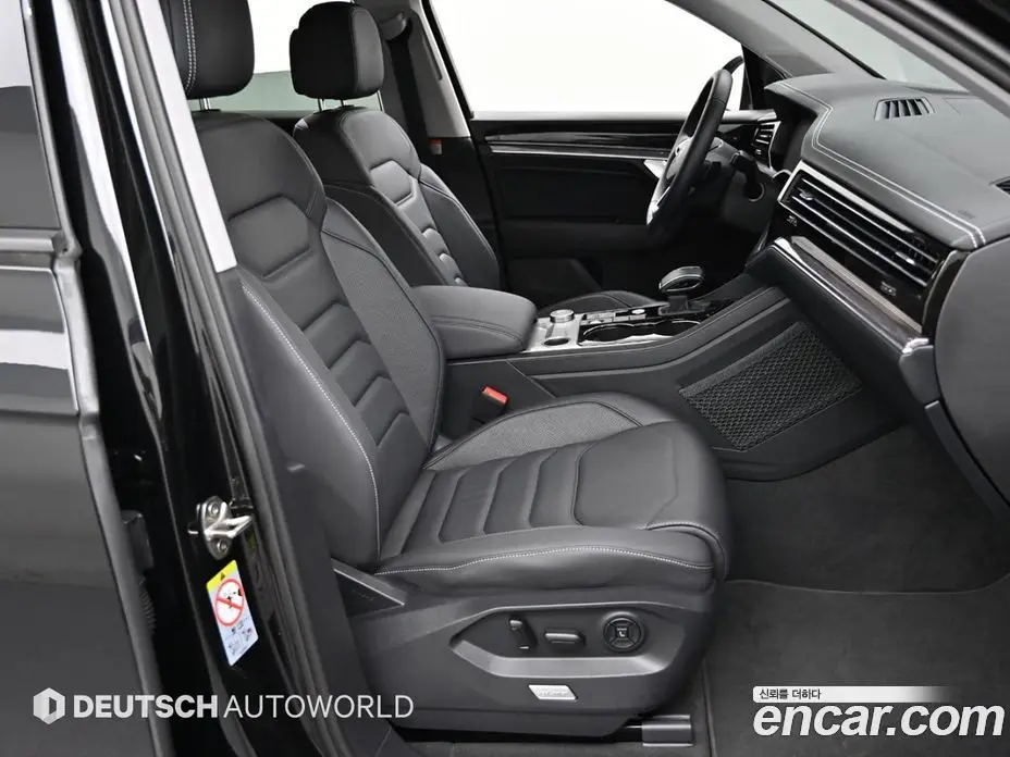 Volkswagen Touareg 2023 3.0 автомат (гидро), фото 10