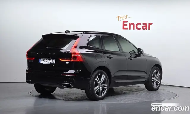 Volvo XC60 2021 2.0 автомат (гидро), миниатюра 2