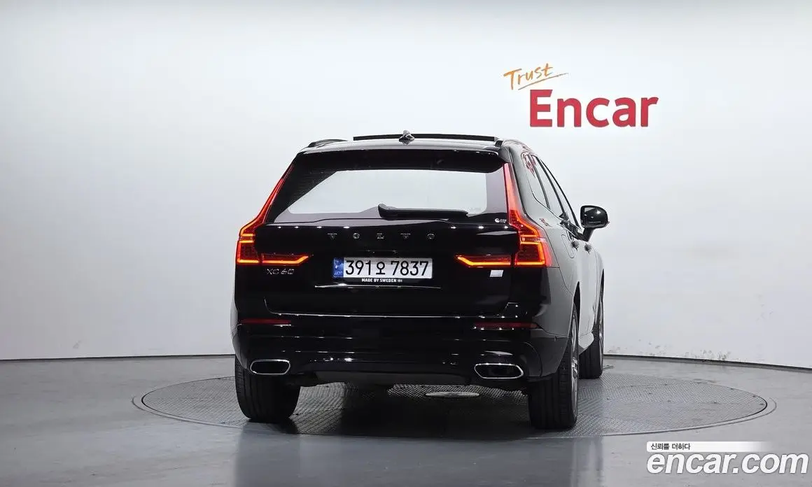 Volvo XC60 2021 2.0 автомат (гидро), фото 4