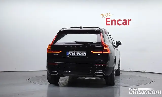 Volvo XC60 2021 2.0 автомат (гидро), миниатюра 4