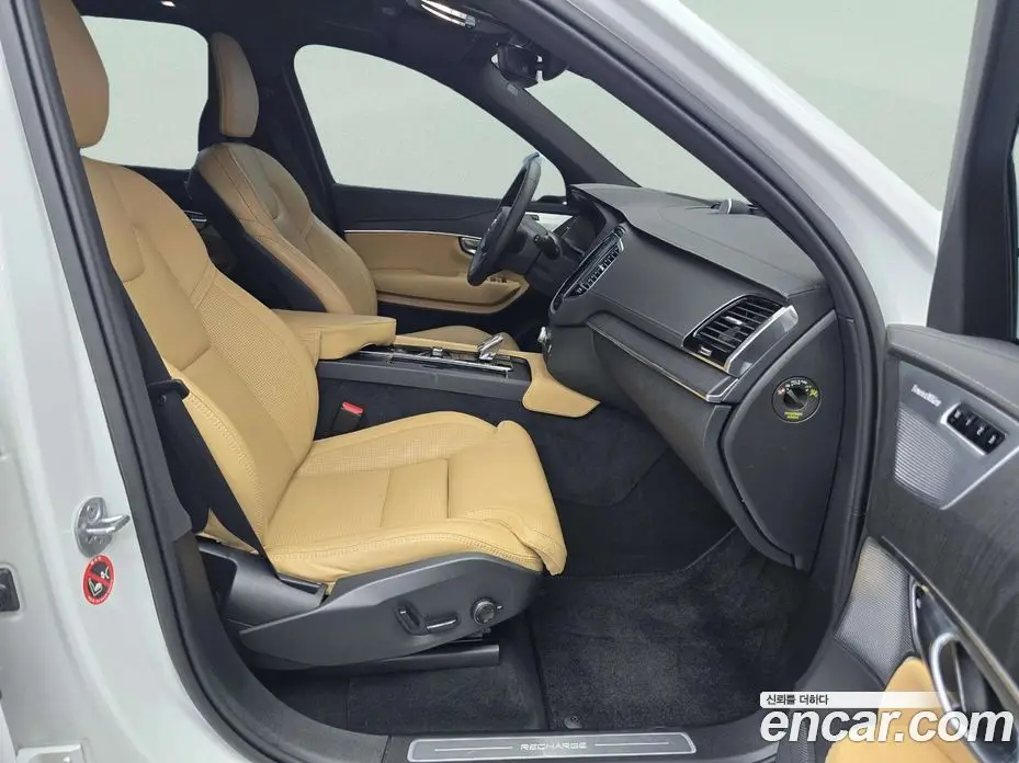 Volvo XC90 2022 2.0 автомат (гидро), фото 12