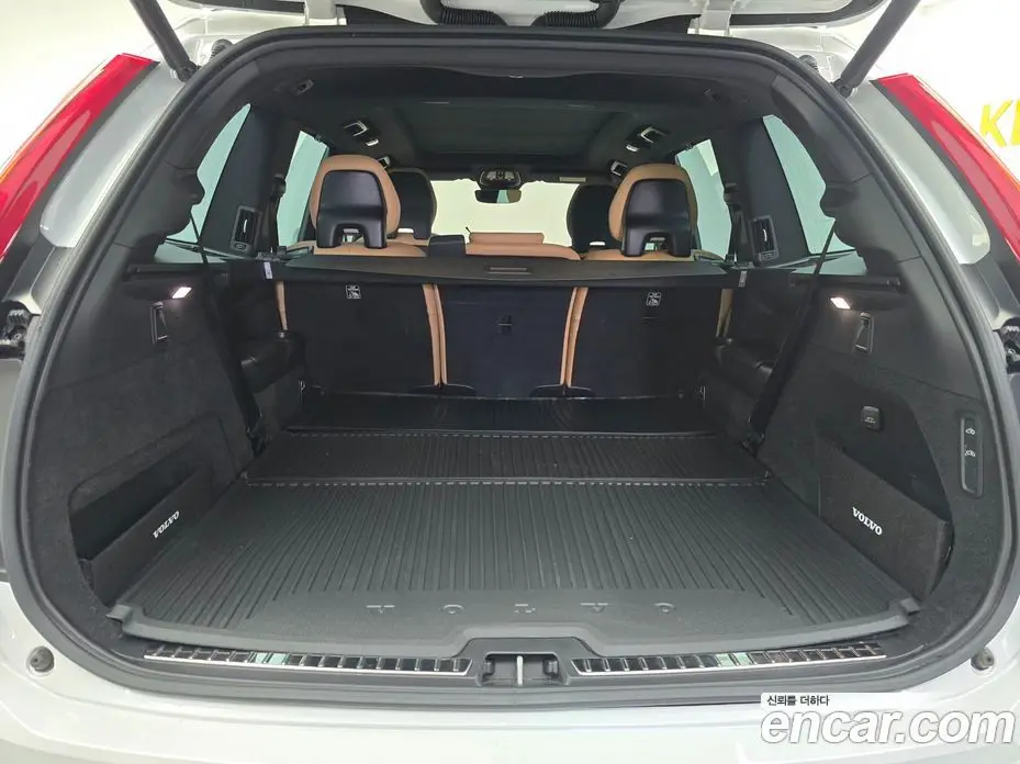 Volvo XC90 2022 2.0 автомат (гидро), фото 15