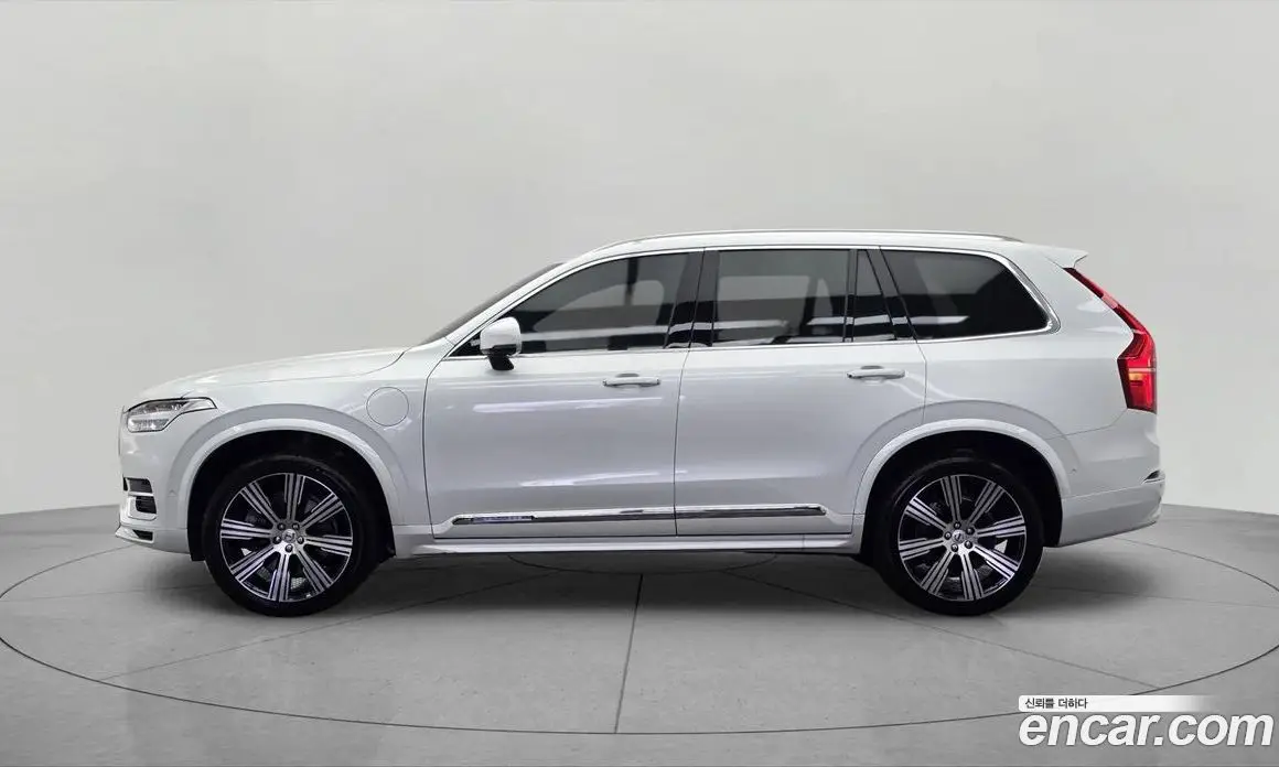 Volvo XC90 2022 2.0 автомат (гидро), фото 3