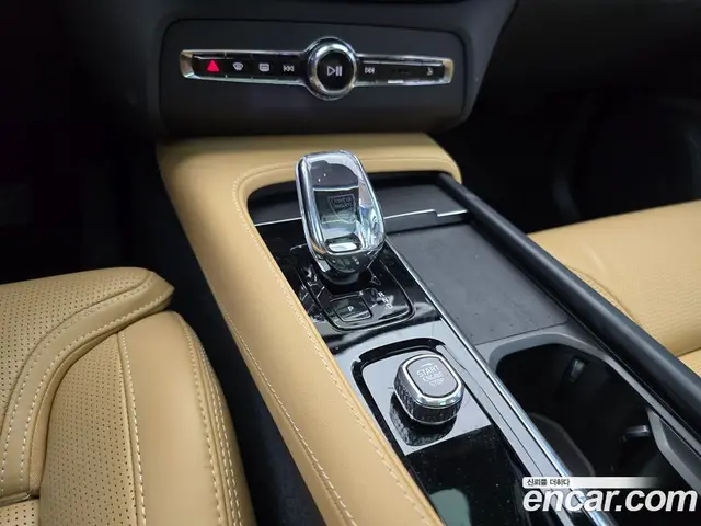 Volvo XC90 2022 2.0 автомат (гидро), миниатюра 10