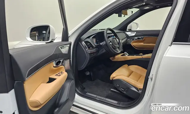 Volvo XC90 2024 2.0 автомат (гидро), миниатюра 12